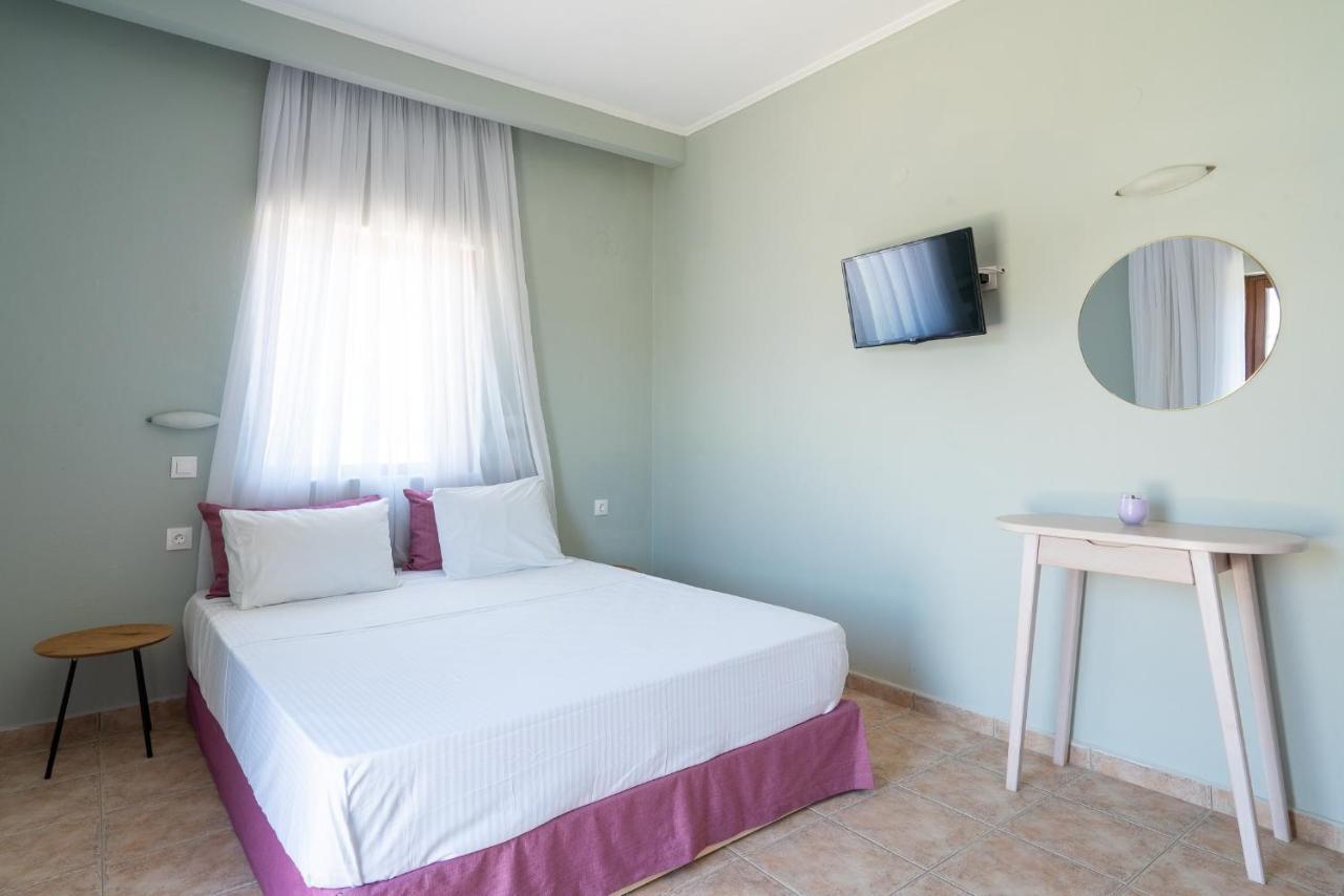 Serenity Hideaway Палиохора Екстериор снимка